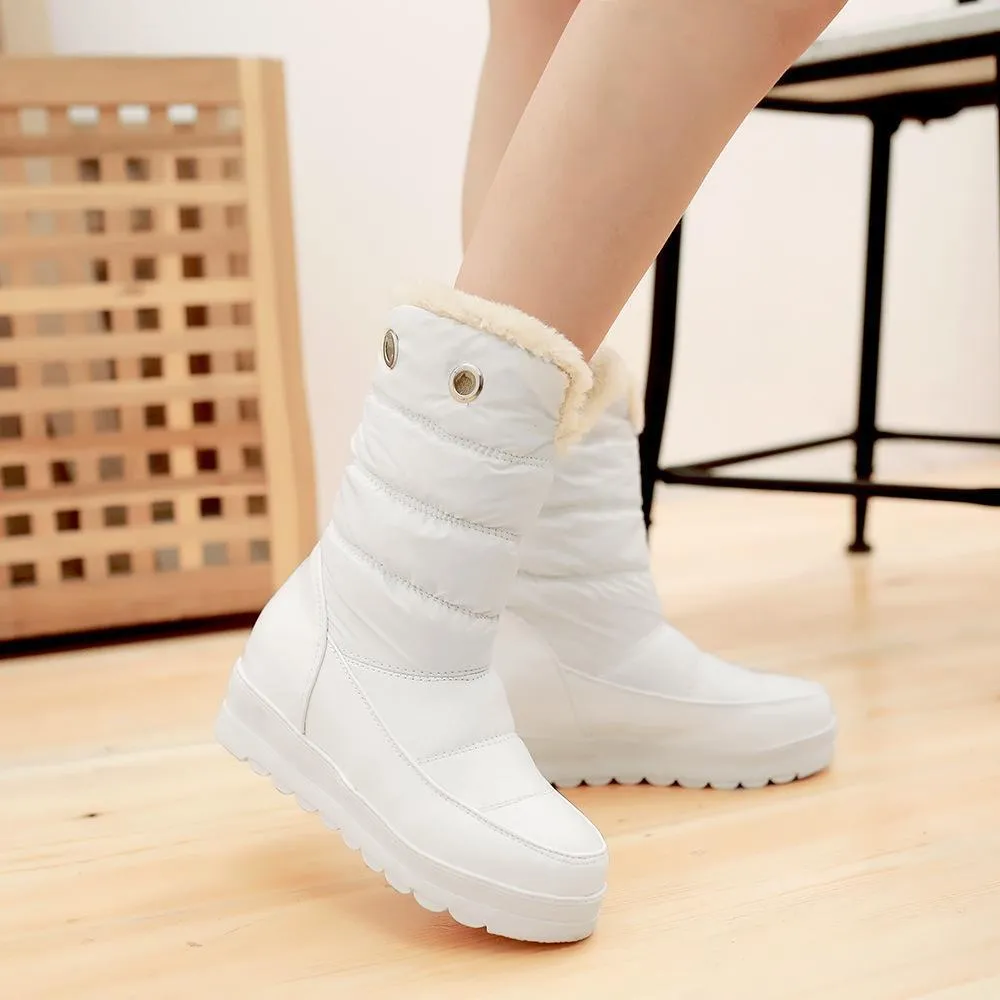 Flat Round Toe Snow Calf Boots