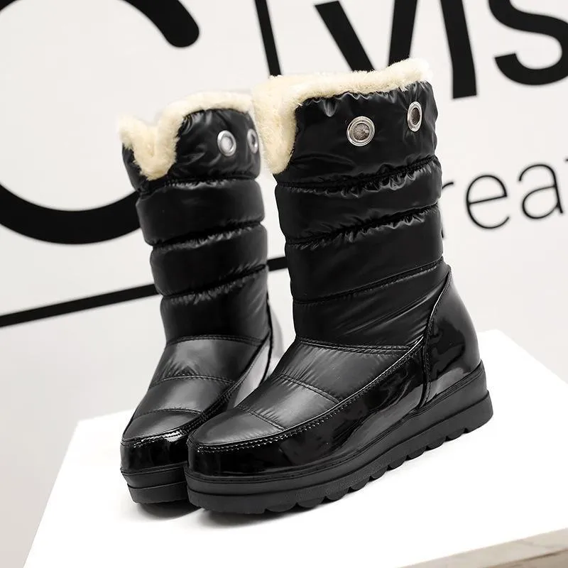 Flat Round Toe Snow Calf Boots