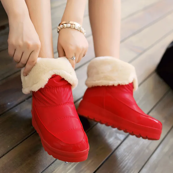 Flat Round Toe Snow Calf Boots
