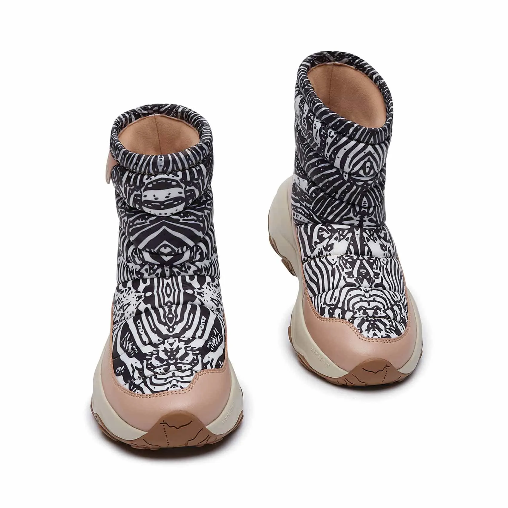 Wild Black & White Cazorla IV Women